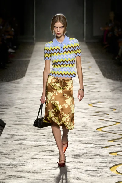 Look 2